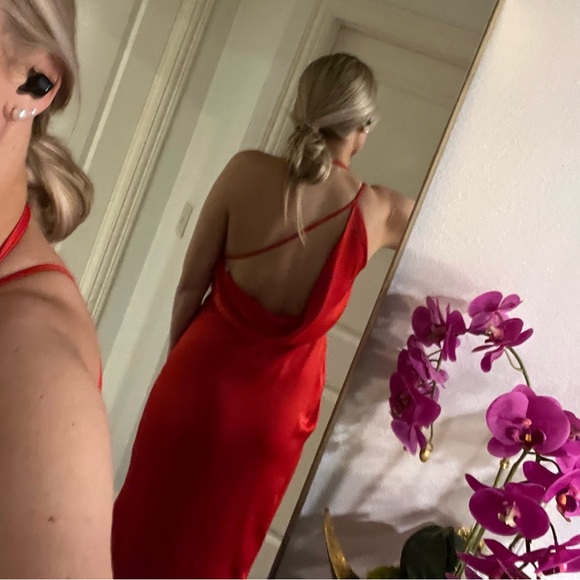 Fire Red/Orange asymmetrical midi dress. Never worn. Could fit an 8 or 10 - Picture 8 of 9